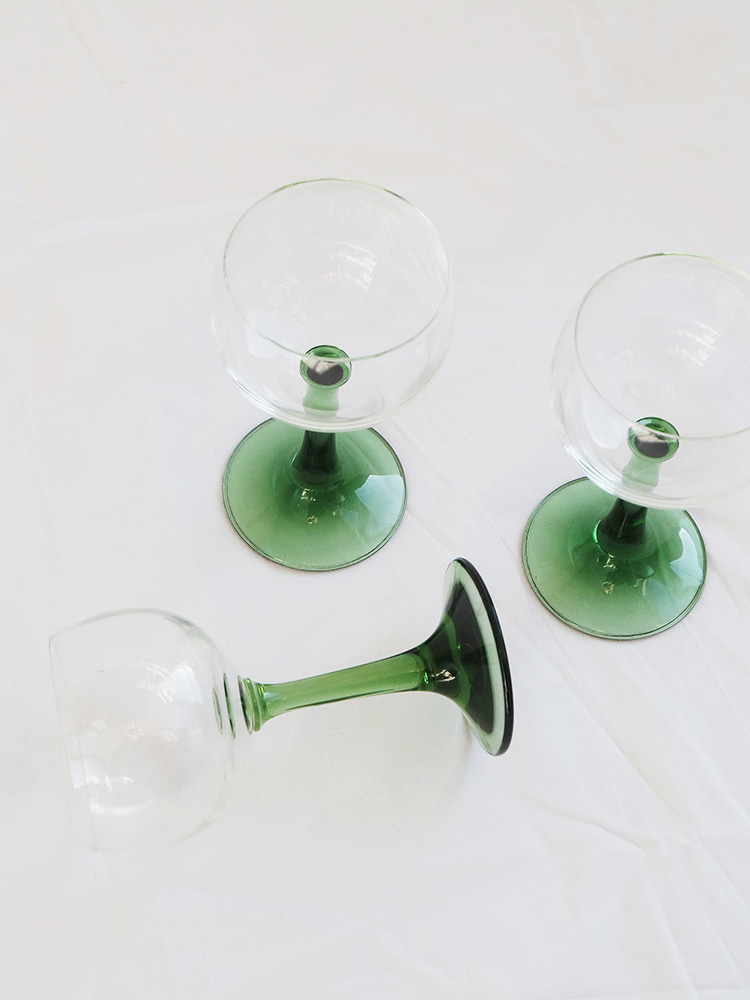 vintage green wine glasses set